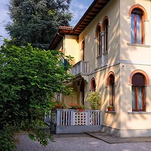 Bed & Breakfast Casa Gardenia Venice - Atika & Atif ***